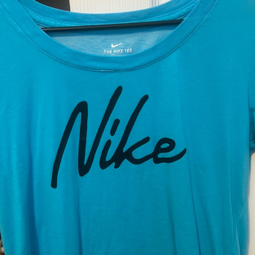 Never worn!!